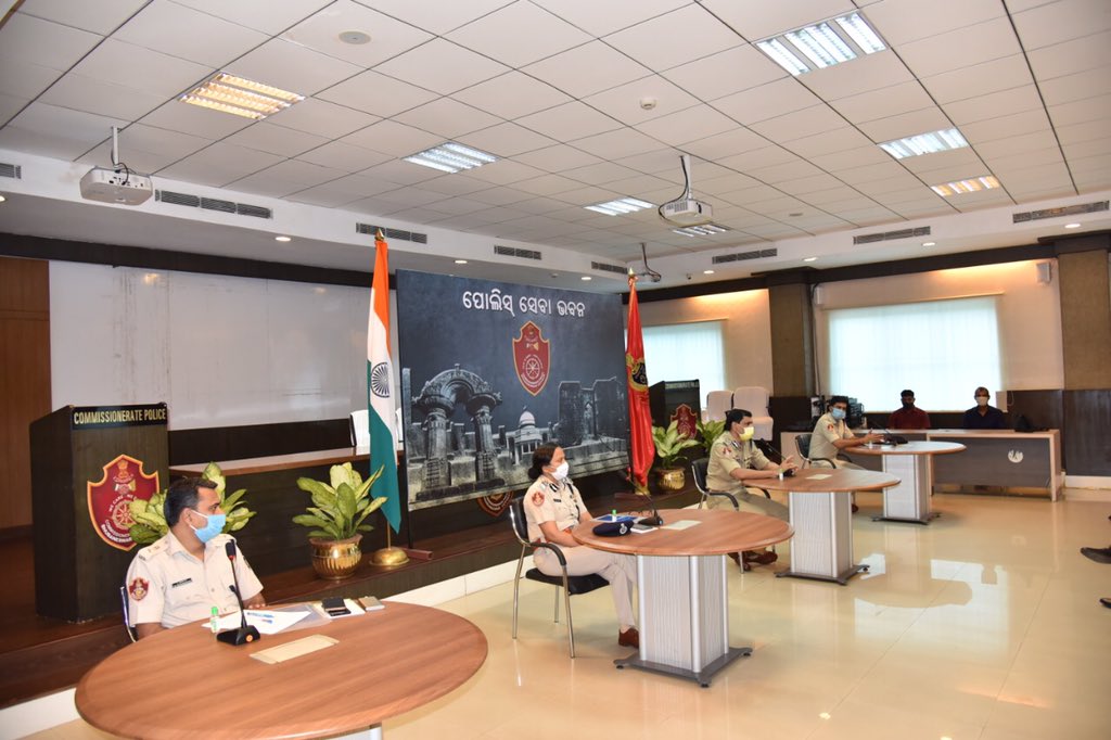 Dr.  Sudhansu Sarangi,  Ms Rekha Lohani & both the DCsP of UPDs reviewed security arrangements at Banks & ATMs with delegates from Nationalized & Pvt. on 16.10.2020.