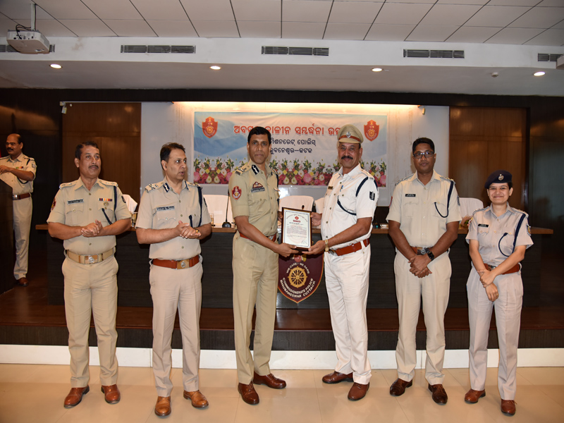 Felicitation of retirees at Police Seva Bhavan on 31.01.2020.Addl. SP Gadadhar Pradhani with CP on the day of his retirement..