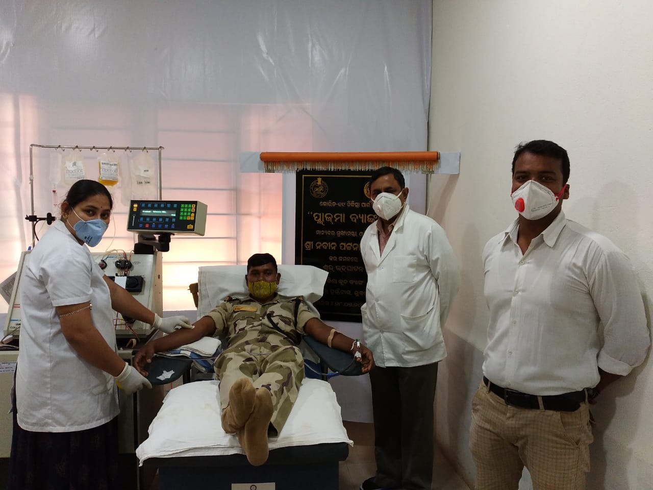 3 more Corona Warriors have donated Plasma on 20.10.2020 out of numerous enthusiasts in the waiting queue. We congratulate OAPF Subas Majhi Medical OP-Mangalabag PS Cuttack, Sepoys Bishnu Soy & Bikash Das of SS Bn, Bhubaneswar for their service to the humanity.