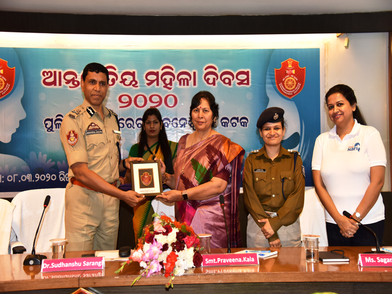 On 08.03.2020 Celebration of International Womens Day at Police Seva Bhavan brought together our lovely women cops & Special Police Officers to discuss issues relating to women safety. 39 women cops were felicitated for contribution to public service.