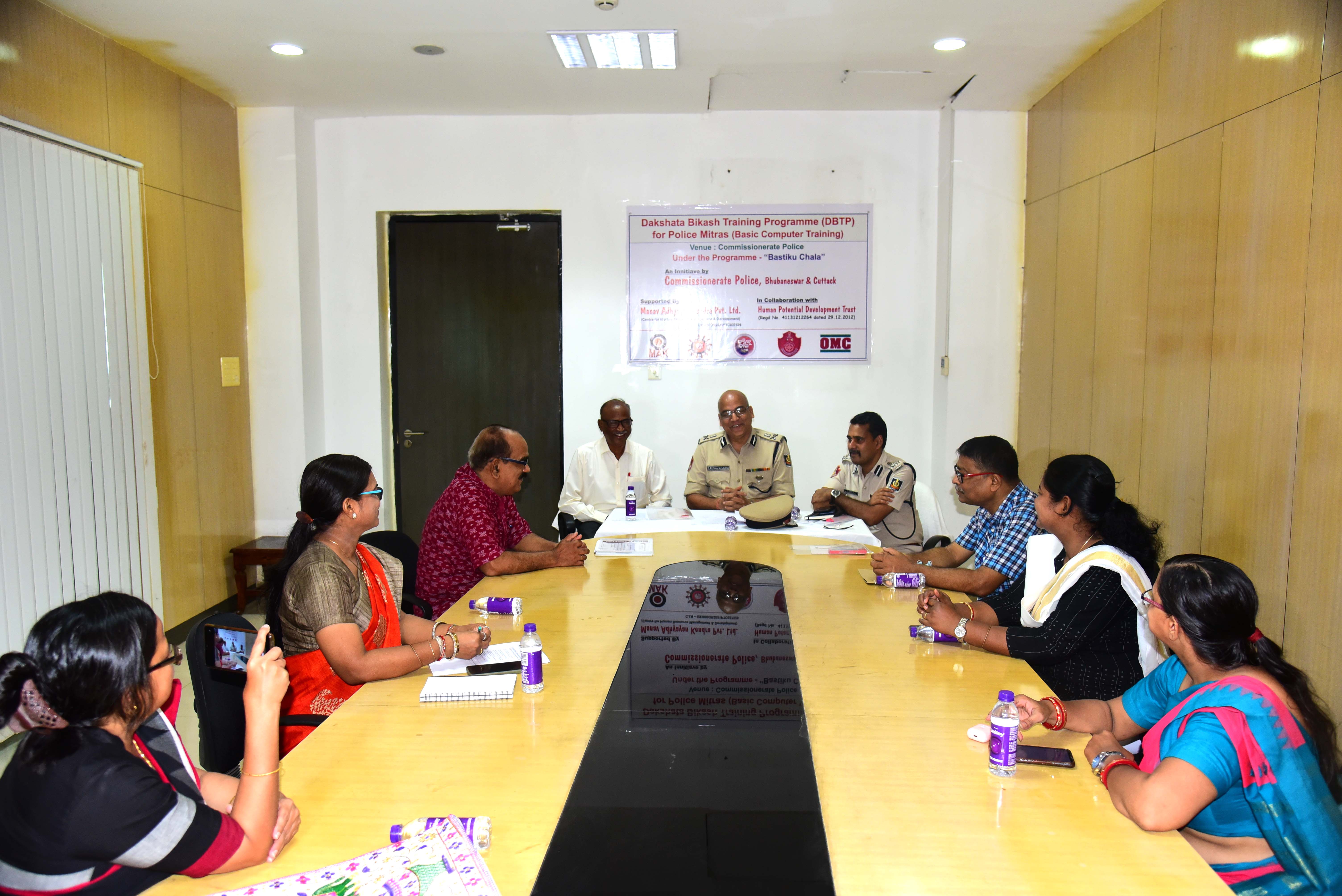 Felicitation of 11 trainees on 16.04.20222 after completion of basic computer training by Police Mitras of different Bastis.