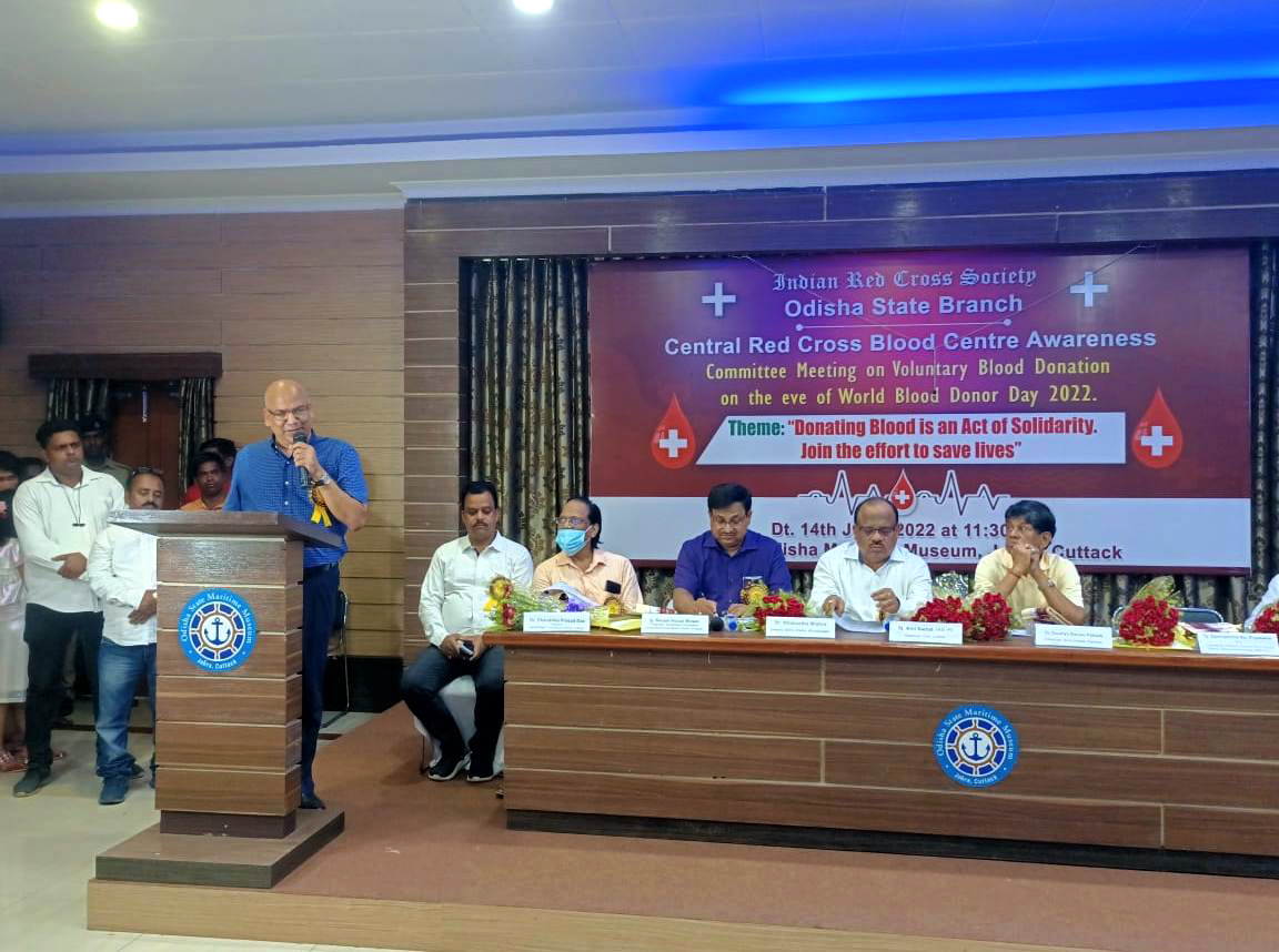 The IRCS, Regional Branch Commissionerate Police Bhubaneswar-Cuttack begged 3rd prize awarded by Central Red Cross Blood Bank, Cuttack On 14.06.2022.