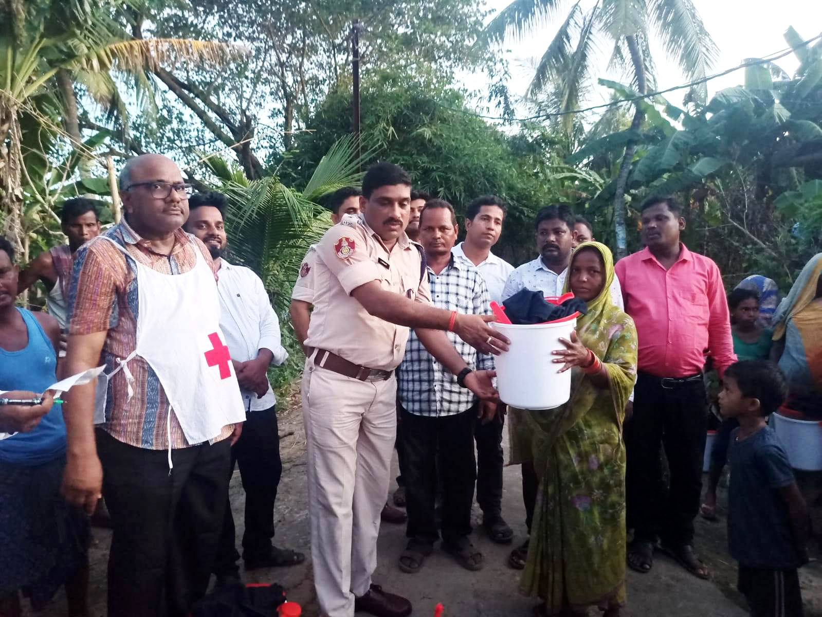 Relief materials were distributed by IRCS, RB, Commissionerate Police, Bhubaneswar-Cuttack on 02.09.2022.
