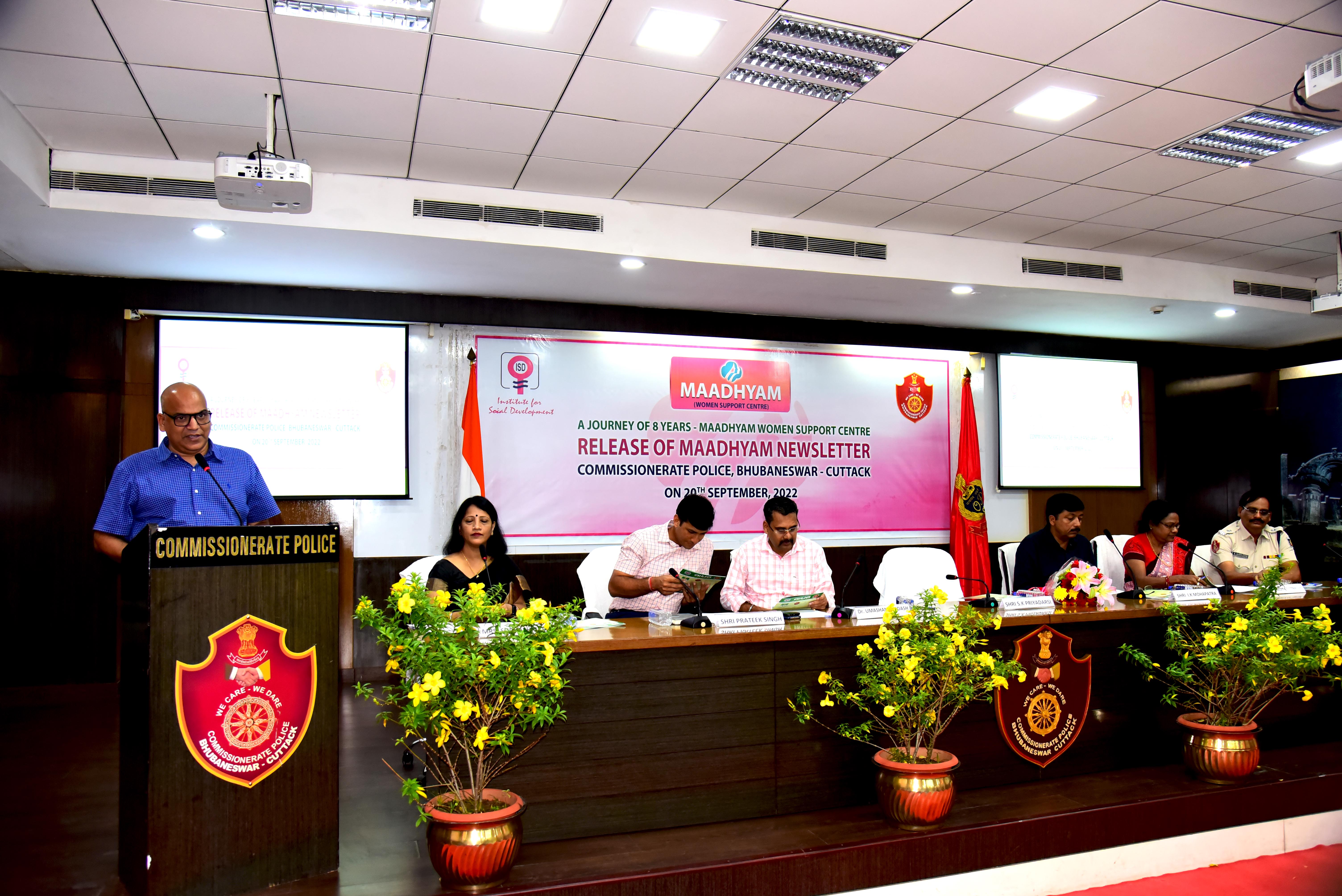 On the eve of completion of 8 years of dedicated & successful service of Maadhyam, Sri S.K. Priyadarsi, IPS, Commissioner of Police graced the occasion in Conference Hall of Police Seva Bhavan on 20.09.2022.