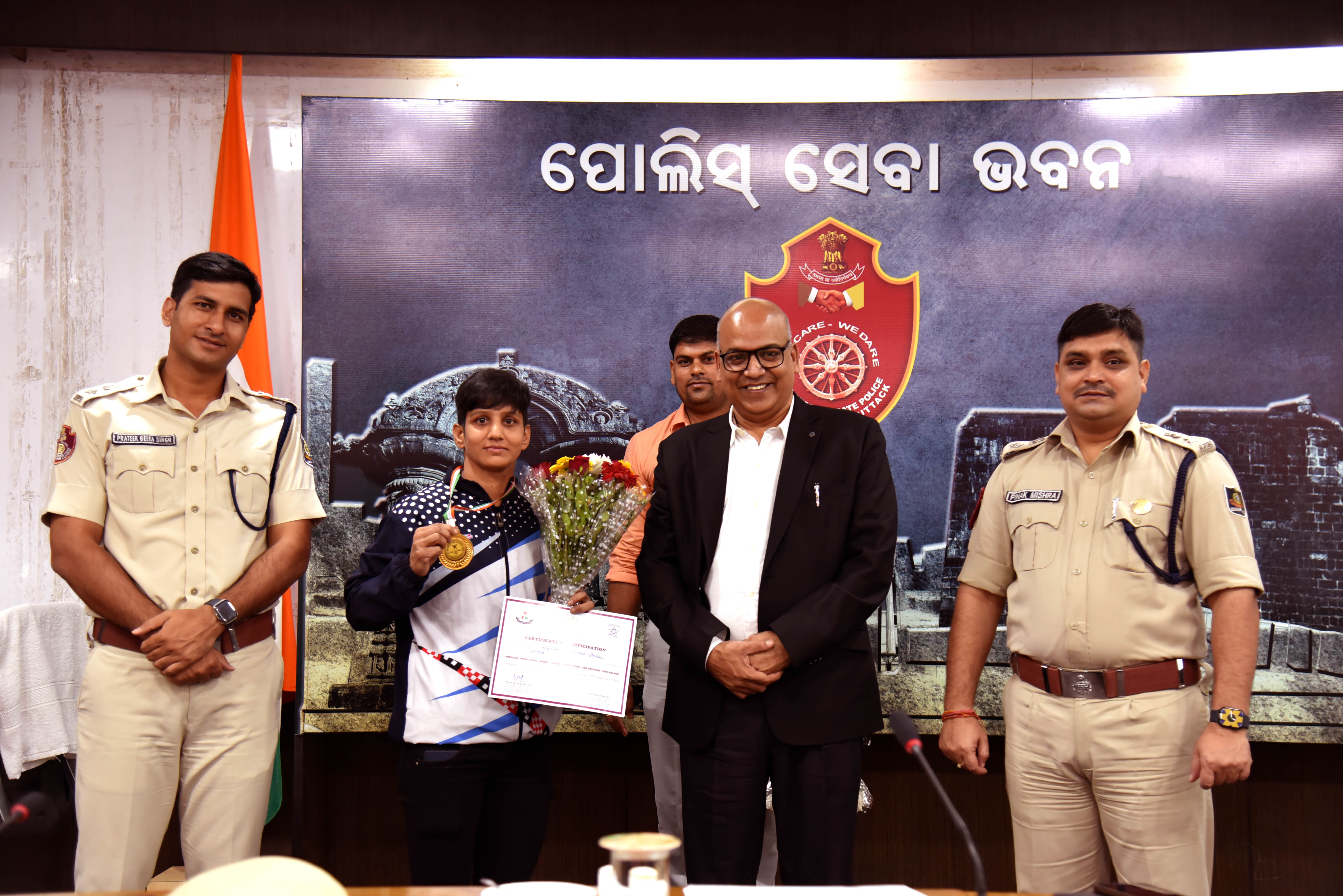 On 26.11.2022 Sri S.K. Priyadarsi, IPS, Commissioner of Police felicitated the Medalists of the 71st all India Police Cluster Championship 2022.