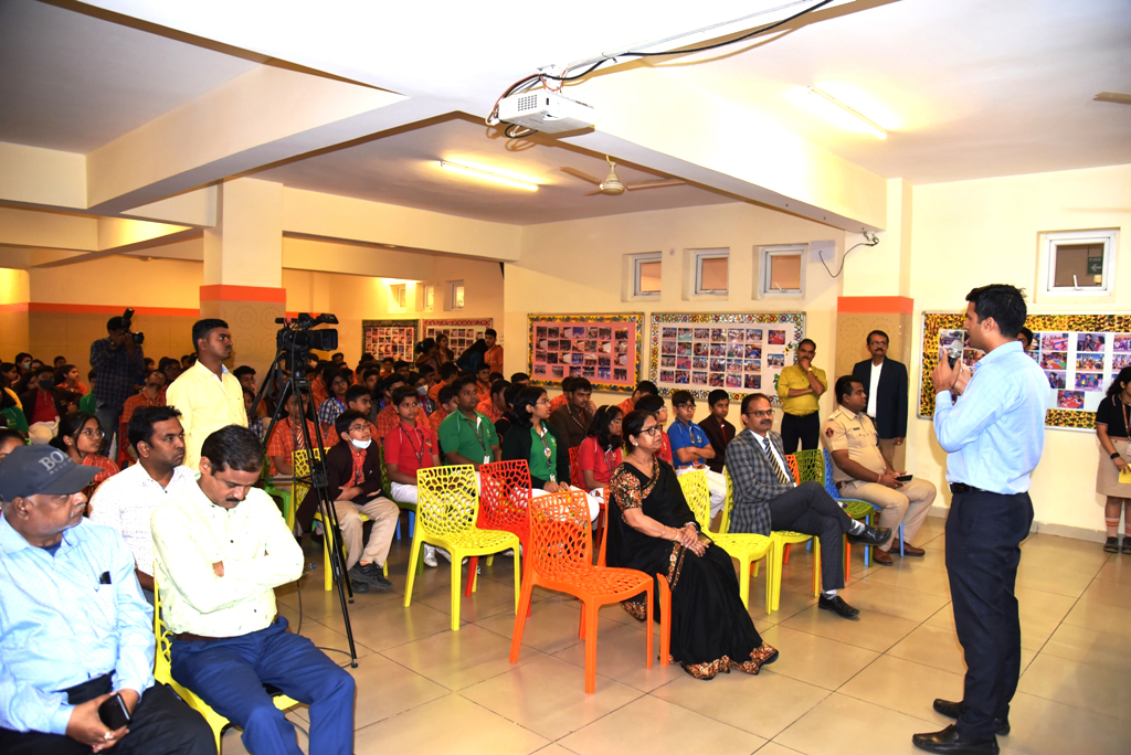 The Commissionerate Police under the leadership of Sri S.K. Priyadarsi, IPS, Commissioner of Police went for the Cyber Awareness Programme at “Sai International School” situated at Infocity, Bhubaneswar on 07.12.2022.