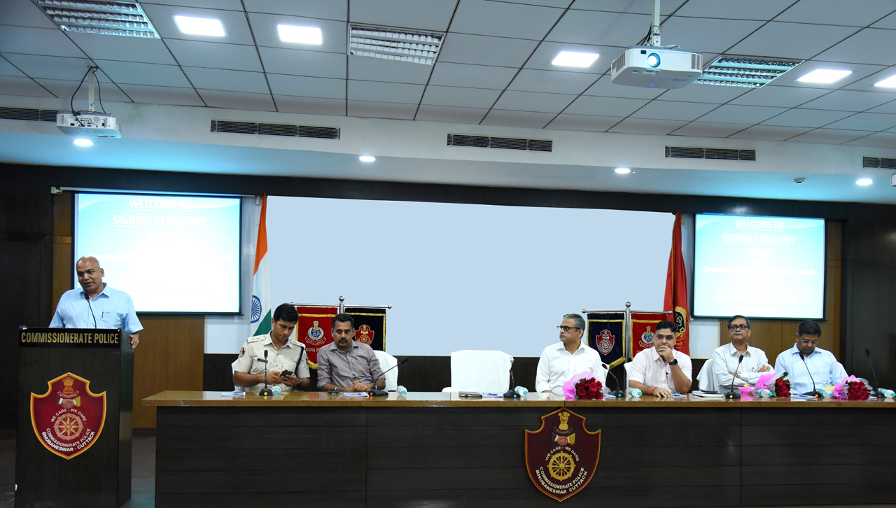 One MoU was signed between Sri S.K. Priyadarsi, IPS from Commissionerate Police, Bhubaneswar-Cuttack with Sri M.K.Mishra Chairman, Principal Secretary, E&IT Department, Govt of Odisha on 27.03.2023.