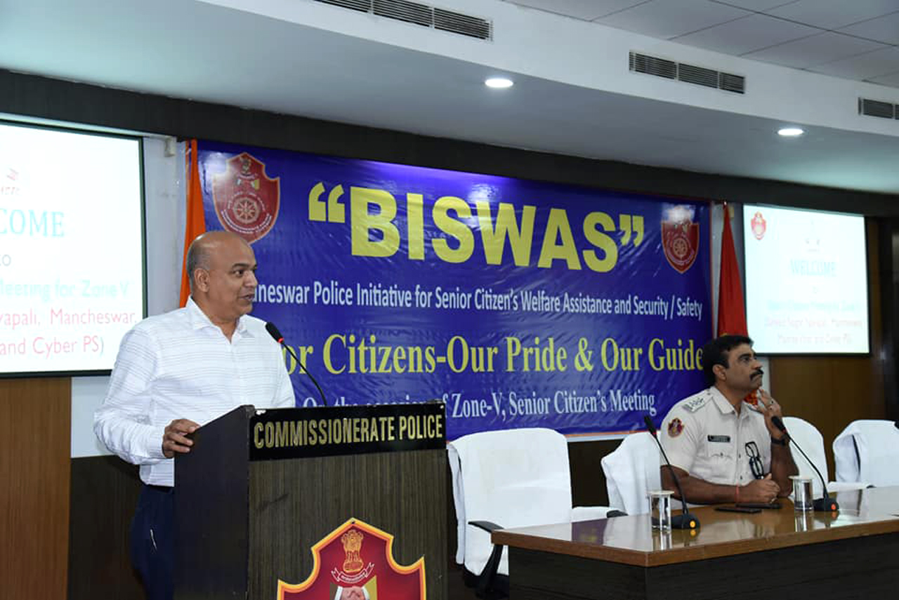 “BISWAS” – Bhubaneswar Police Initiative for Senior Citizen’s Welfare Assistance and Security / Safety Senior Citizens-Our Pride & Our Guide held Senior Citizen’s Meeting of Zone-V (Saheed Nagar, Mancheswar, Nayapalli, Maitree Vihar, Cyber PS) Bhubaneswar UPD on 04.05.2023.