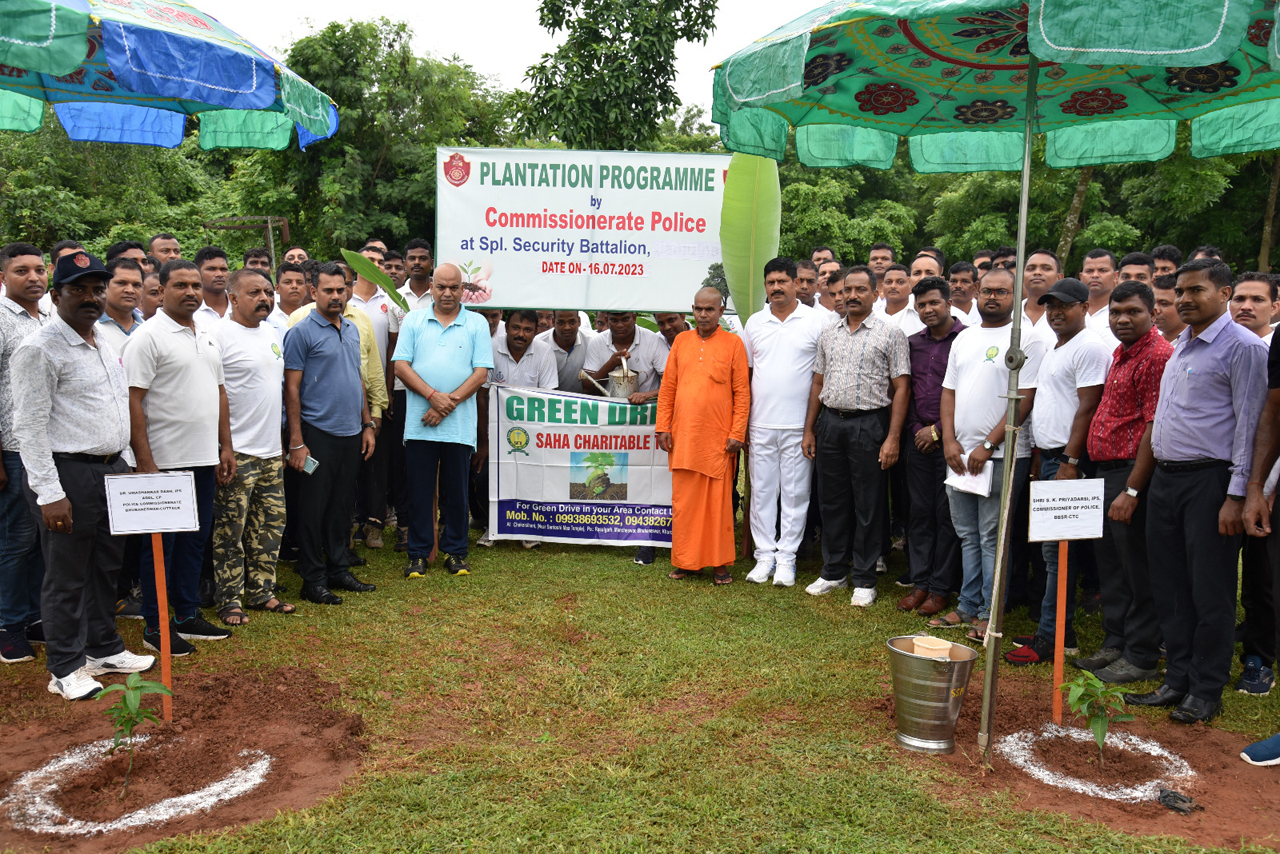 Commissionerate Police, Bhubaneswar launched a massive plantation programme on 16.07.2023 in collaboration with Saha Charitable Trust.