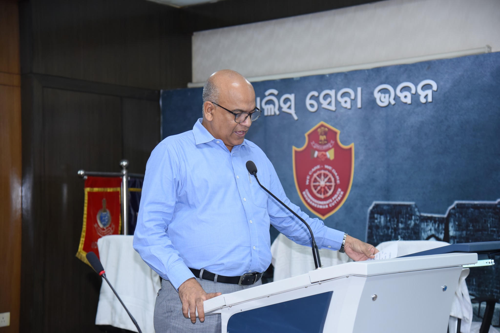 On 19.08.2023 Sadbhavana Divas was observed today at CP Hdqrs., Bhubaneswar with pledging. On this occasion, all Staff of the Commissionerate of Police took an oath to work for the emotional oneness and harmony of all the people regardless of Caste, Region, Religion, or Language.