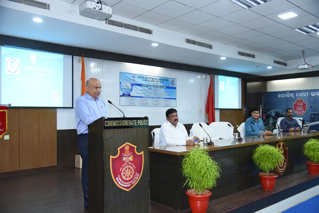 On 04.08.2023 Indian Orthopedic Association conducted an insightful session for Police personnel celebrating Bone & Joint Day 2023 on the theme Each ONE Train ONE Save ONE with a mission to Save Road Accident Victims by the respected Team of Doctors.