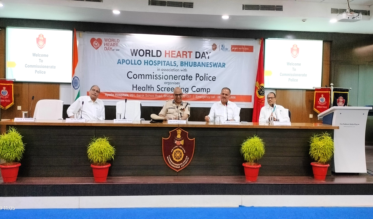 Heart attack risks are significantly higher in Police officers. Recognising the demanding and relentless role police personnel undertake, Apollo Hospitals joined hands with Commissionerate Police Bhubaneswar-Cuttack to host a health screening camp at CP HDQTRS, Bhubaneswar on this World Heart Day (29.09.2023).