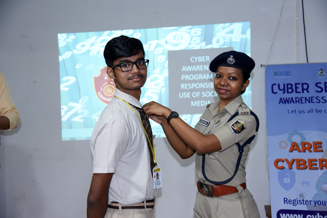 On 04.09.2023 at St. Xavier High School, Kedargouri, Bhubaneswar we had an insightful session with the students of the age group of 14-15 years on “Cybercrime Awareness & Responsible Use Of Social Media” and “Adolescent Mental Health”.