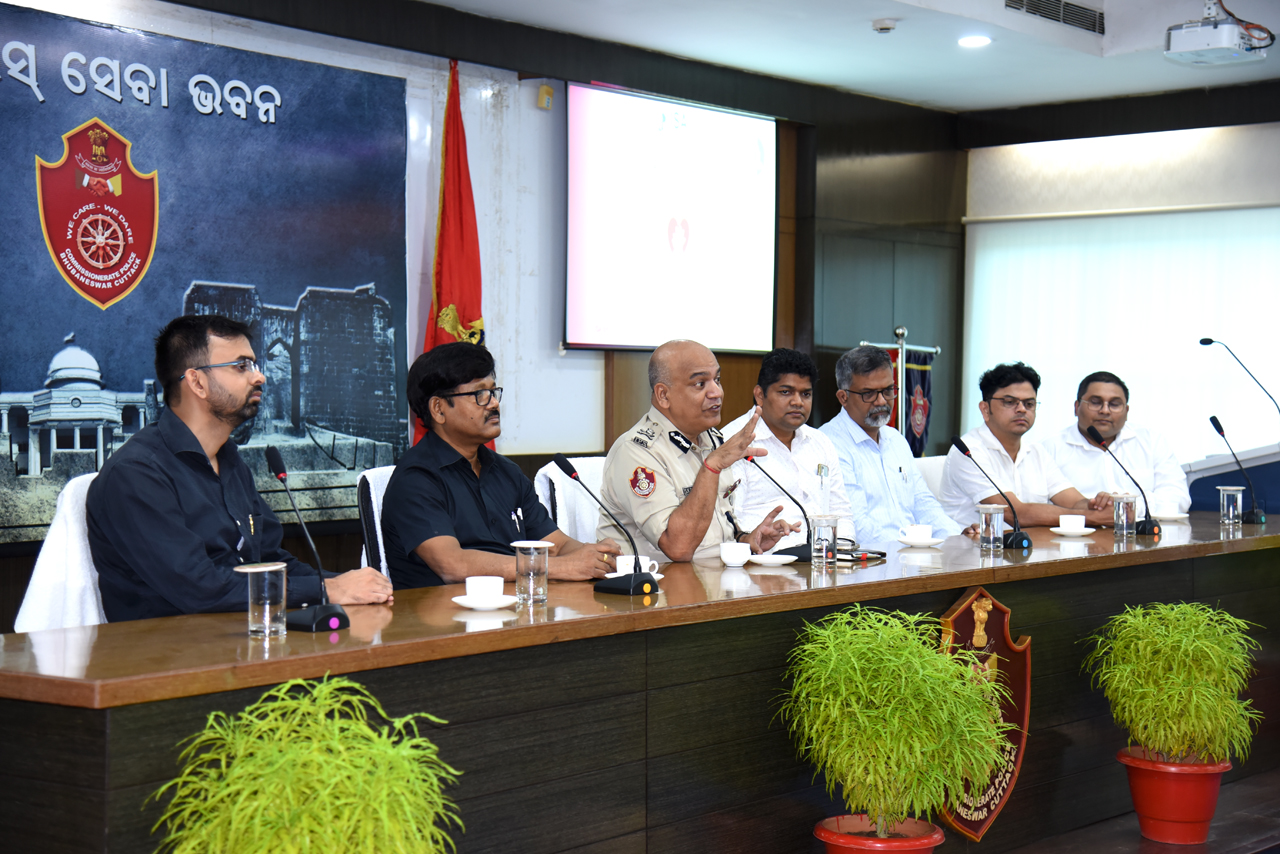 For “World Anaesthesia Day- 16th October”, CPR training was organized by the Indian Society of Anaesthesiology, Bhubaneswar Branch, for the first responder Policemen in the Commissionerate Police Headquarters on 07.10.2023.
