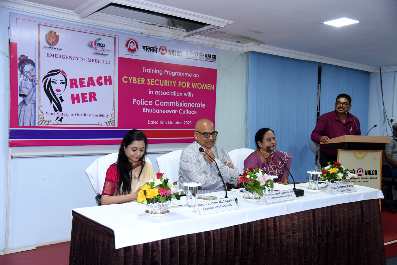 “Reach Her” A Cyber Awareness Training Program for working women was organized in collaboration with Commissionerate Police at Nalco HRD Centre on 18th Oct 2023. Graced by esteemed Chief guests: Mrs. Sasmita Patra, President, NMS; Police Commissioner Shri Saumyendra Ku. Priyadarsi, and Mrs. Poonam Mahapatra, Chairman FICCI FLO.