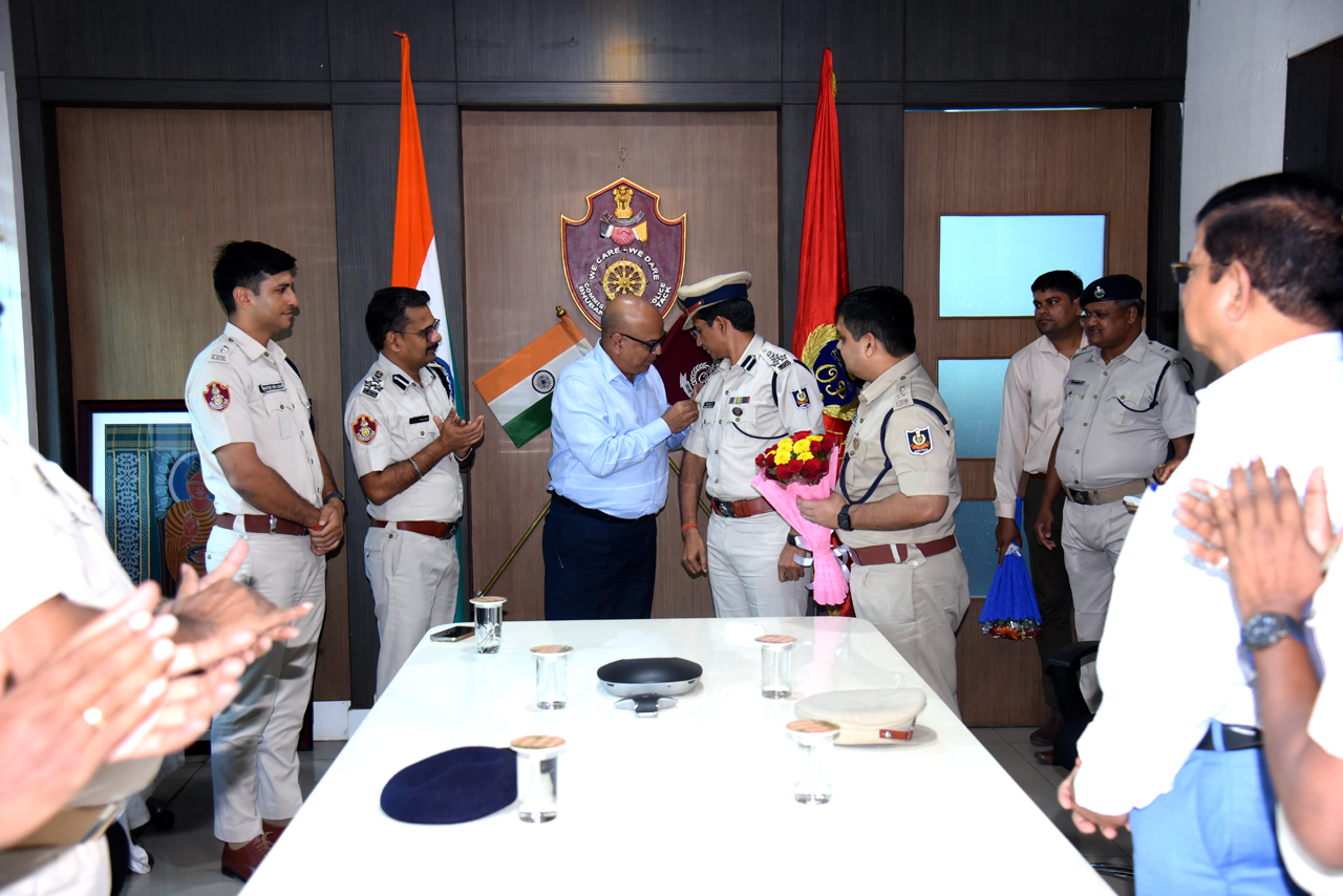 On 02.11.2023 Sri Brijesh Ku. Rai, IPS, assumed charge as the new Additional Commissioner of Police at the Commissionerate Police Hdqrs. in the presence of Sri S.K. Priyadarsi, IPS, Commissioner of Police BBSR-CTC, Sri Umashankar Dash, IPS, former Addl. CP, Sri Prateek Singh, IPS, DCP Bhubaneswar UPD, Sri Pinak Mishra, IPS DCP Cuttack & other senior officers.