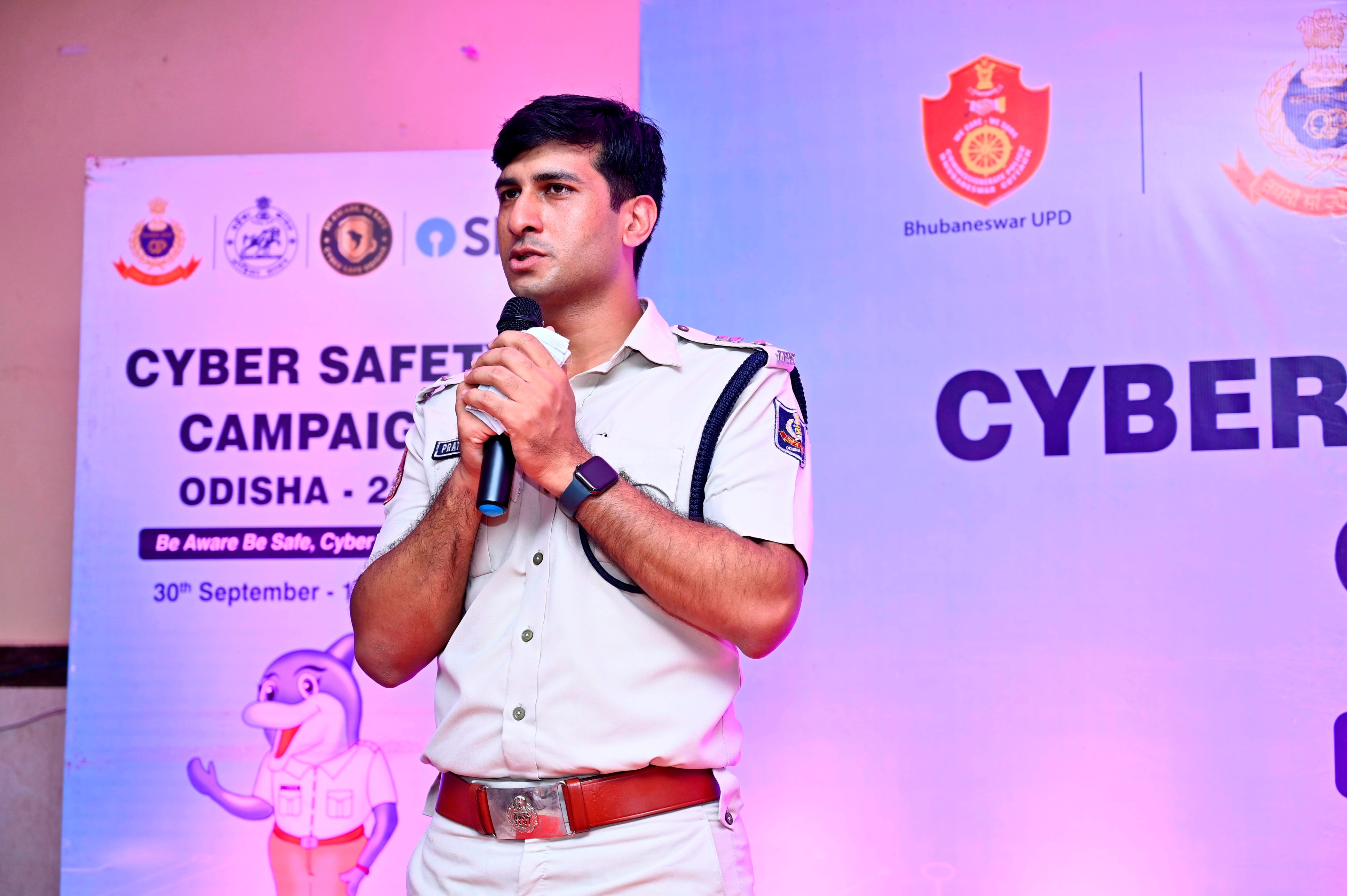 “Security is always excessive until it’s not enough”. An insightful session of awareness was conducted at Maharshi College of Natural Law, Bhubaneswar on 06.10.2023.