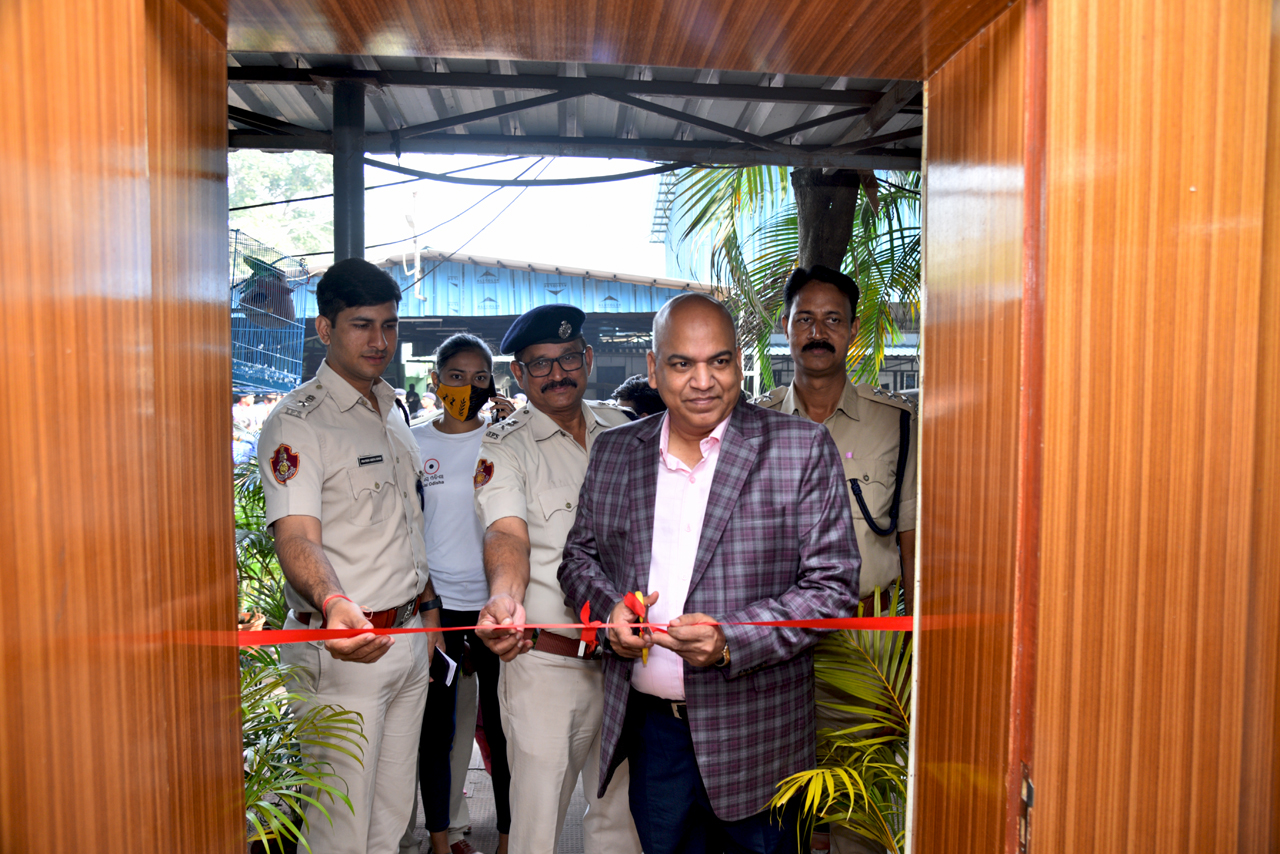 Free health check-up camp organised by Traffic Wing on 04.01.2024, collaboration with Apollo, AMRI, Agarwal Eye, CARE, Kalinga hospital, inaugurated by Commissioner of Police & DCP Bhubaneswar.
