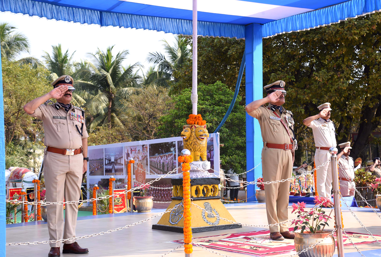On 21.02.2024 26th batch of Constables passing out parade and felicitation ceremony at 7th Bn., parade ground, congratulations to the 504 constables, who have officially joined the ranks under Commissionerate Police Bhubaneswar-Cuttack. Under the watchful eye of DGP, Shri Arun Kumar Sarangi, IPS, they march forward, ready to serve and protect.