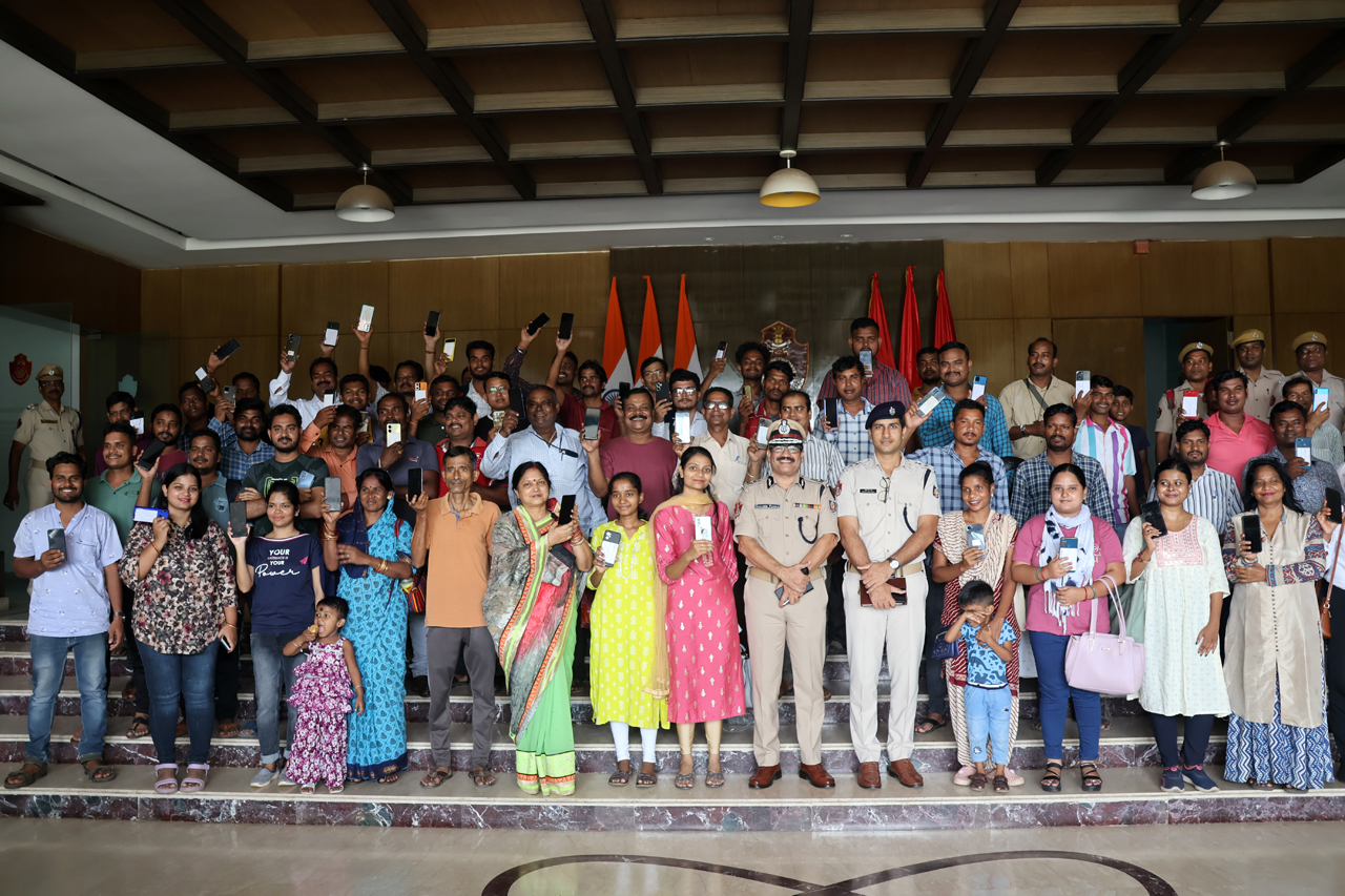 “Happy faces alongside police signify a community united in safety, trust, and shared peace of mind. All together 141 Nos of mobile phones, cash of Rs 1,15,000/, two 2 wheelers, 3 UPS, 2 Printer, 01 Laptop were given to the respective bonafide claimants on 21.04.2024.