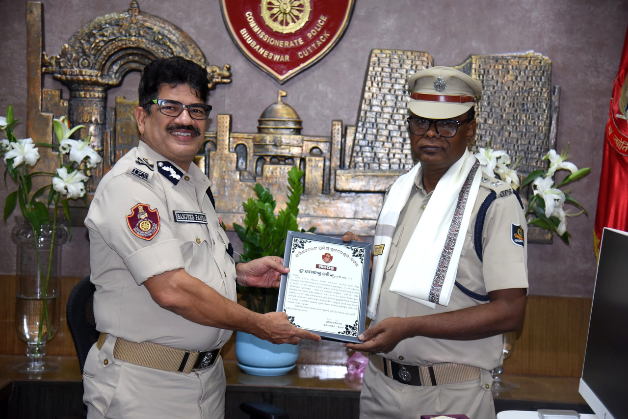 A Farewell meeting was organised to honour the retired Police Personnel of Twin City Bhubaneswar-Cuttack at the Conference Hall of Commissionerate Police Hdqrs., Bhubaneswar on 30.03.2024.