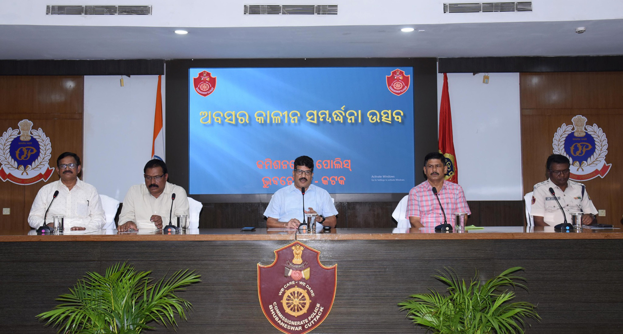 Farewell Meet Honoring 22 Retiring Police Personnel at Police Commissionerate, Hdqrs., Bhubaneswar-Cuttack on 31.05.2024.