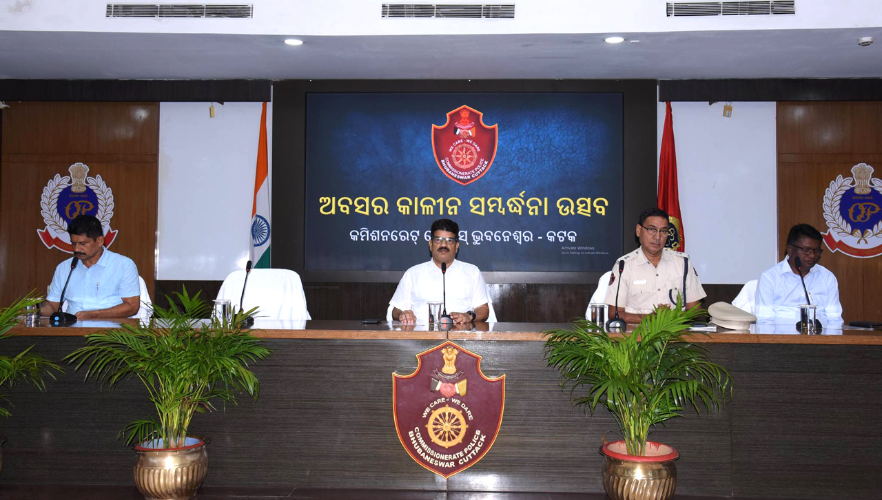 On 29.06.2024 Honoring the dedication of 26 retired Police Officers from Police Commissionerate Bhubaneswar UPD, Cuttack UPD, OSAP 7th BN, and Special Security BN. graced by CP Shri Sanjeeb Panda, IPS, DCP Hdqrs., Shri Prakash Chandra Pal, DCP ARMED, Shri Kanhu Charan Hansda and DCP Traffic, Shri Tapas Ranjan Das. Thank you for your years of service and dedication to our city and our community!
