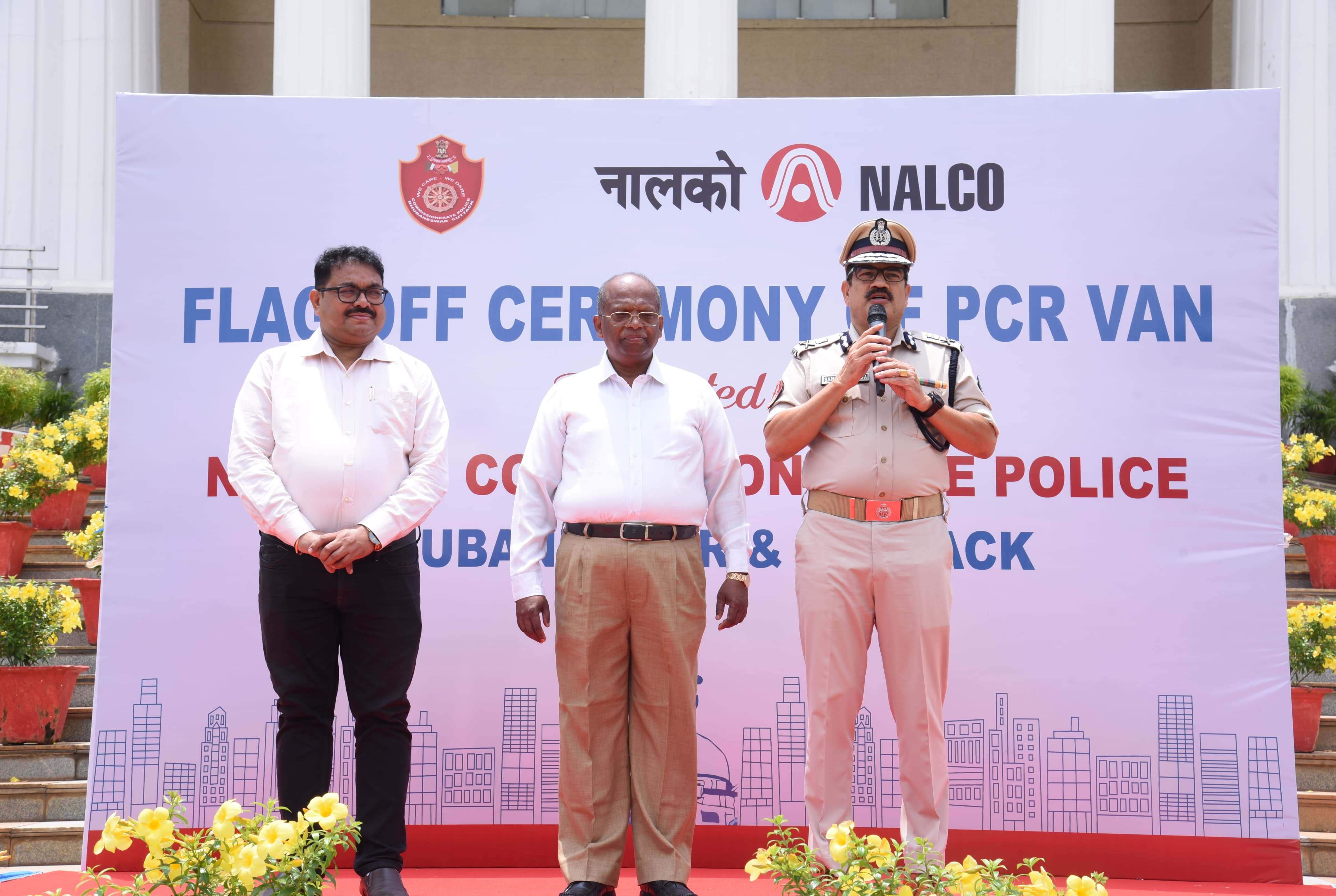 Flag-off ceremony of new PCR vehicles & an Ambulance at Commissionerate Hqrs., Bhubaneswar on 11.07.2024, thanked National Aluminium Company Limited (NALCO) and Odisha Mining Corporation (OMC) for sponsoring 2 PCR Vans and 1 Ambulance.